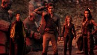 Justice Smith jako Simon, Chris Pine jako Edgin, Sophia Lillis jako Doric a Michelle Rodriguez jako Holga v Dungeons & Dragons: Čest zlodějů. Foto: Cinemart