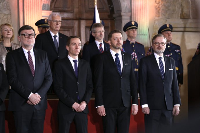 Vládní koalice ve Vladislavském sále na inauguraci prezidenta Petra Pavla. Foto: Adam Hecl, Deník N