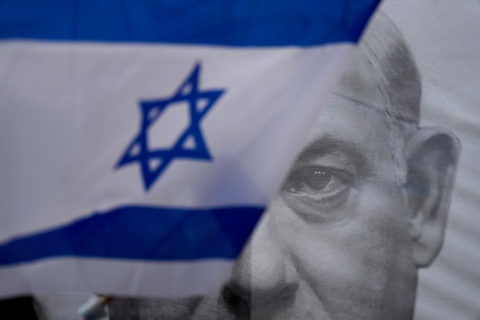 Benjamin Netanjahu se pokouší udělat s Izraelem totéž, co provedl Viktor Orbán v Maďarsku a prošlo mu to. Ilustrační foto: ČTK/AP