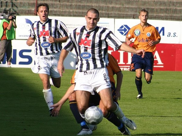 Ivan Dvořák (na snímku v dresu Českých Budějovic) odehrál během šesti sezon v první lize 121 zápasů. Foto: archiv Ivana Dvořáka