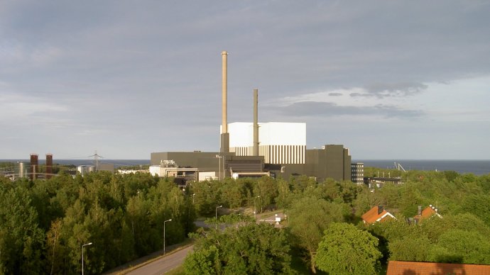 Švédská jaderná elektrárna Oskarshamns v roce 2004. Foto: Daniel Kihlgren, Wikimedia, CC BY-SA 3.0