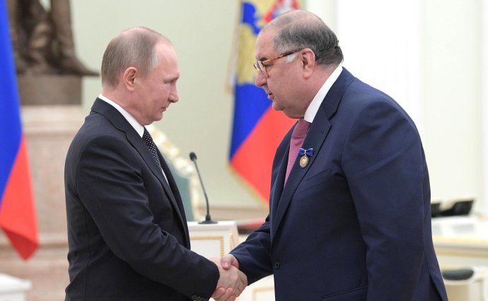 Vladimir Putin s Ališerem Usmanovem v roce 2017. Foto: Kreml, kremlin.ru