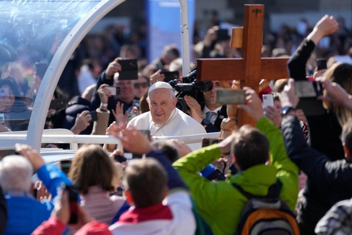 Papež František v Budapešti. Foto: Darko Vojinovic, ČTK/AP