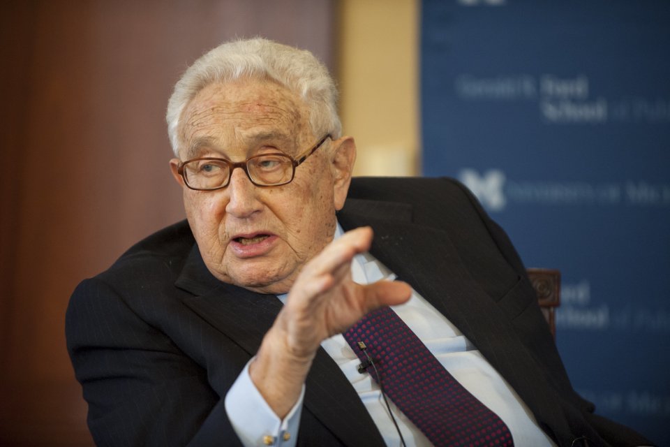 Henry Kissinger působil jako ministr zahraničí USA a poradce pro národní bezpečnost za prezidentů Richarda Nixona a Geralda Forda. Foto: University of Michigan's Ford School, Flickr