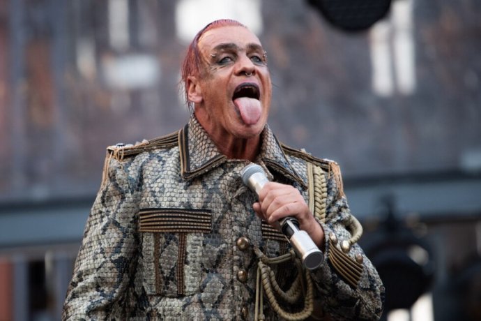 Zpěvák skupiny Rammstein Till Lindemann. Foto: Martin Hangen / Wikimedia Commons