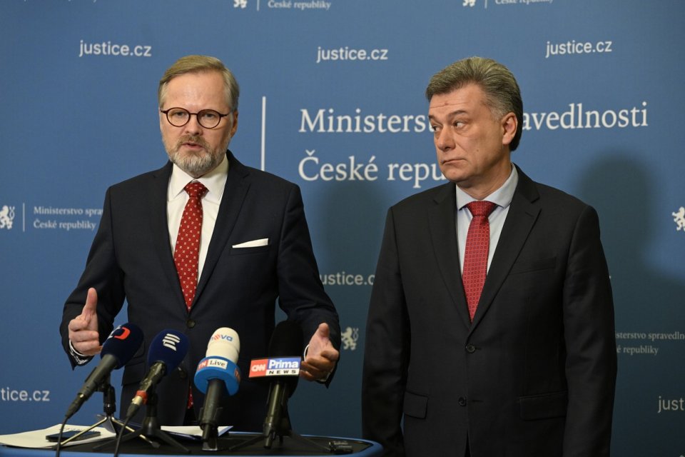 Premiér Petr Fiala a ministr spravedlnosti Pavel Blažek. Ilustrační foto: ČTK