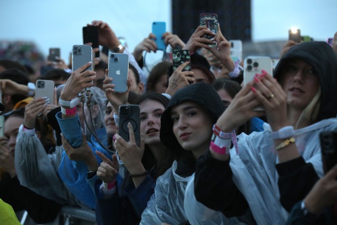 Fanoušci na letošním koncertu The Weeknda v Praze. Foto: Karel Šanda