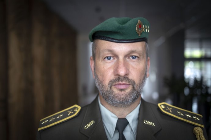Plukovník Roman Bobaľ je náčelníkem dělostřelectva slovenských ozbrojených sil. Foto: Tomáš Benedikovič, Denník N
