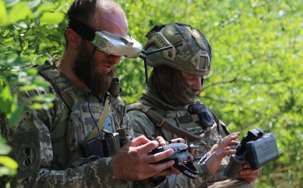 Operátoři dronů ukrajinské armády. Foto: Ozbrojené síly Ukrajiny