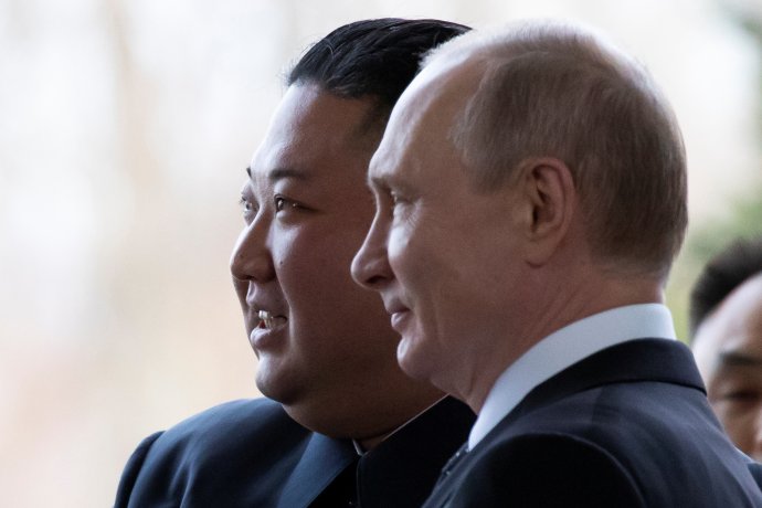 Vladimir Putin a Kim Čongun ve Vladivostoku v dubnu 2019. Setkají se znovu na stejném místě? Foto: Alexander Zemlianichenko / Pool via Reuters