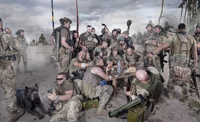Kozáci píšou dopis, tentokrát ale ne sultánovi. Foto: Ukrajinská armáda