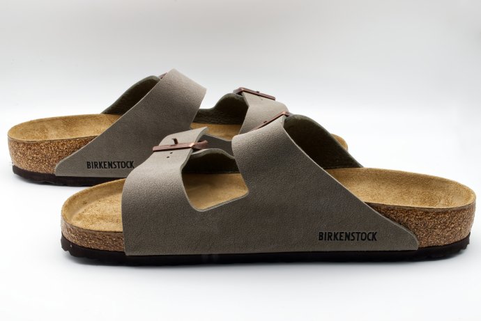 Ve Spojených státech se sandály Birkenstock zpočátku prodávaly ve zdravotních potřebách. Foto: Adobe Stock
