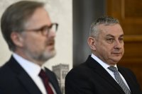 Premiér Petr Fiala a ministr průmyslu a obchodu Jozef Síkela. Foto: ČTK