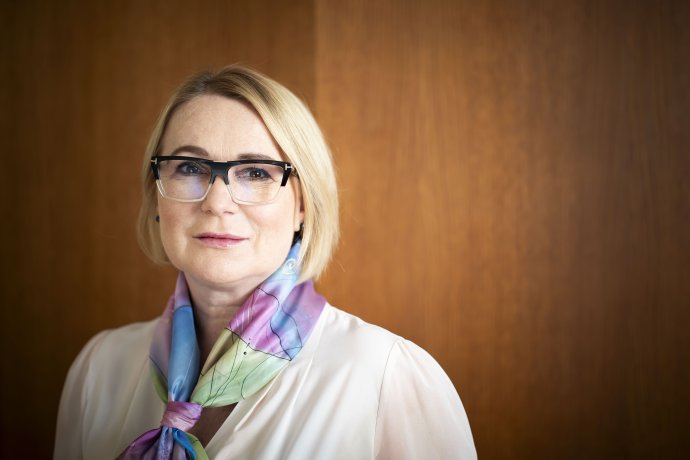 „Války obecně končí politickým rozhodnutím. O zahájení případných jednání si ale musí rozhodnout Ukrajina jako oběť agrese,“ říká ministryně obrany Jana Černochová. Foto: Gabriel Kuchta, Deník N