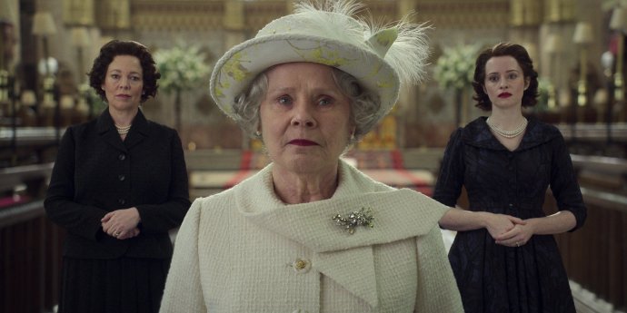 Alžběta II. se v poslední sérii Koruny vrátí hned ve třech podobách. Foto: Netflix