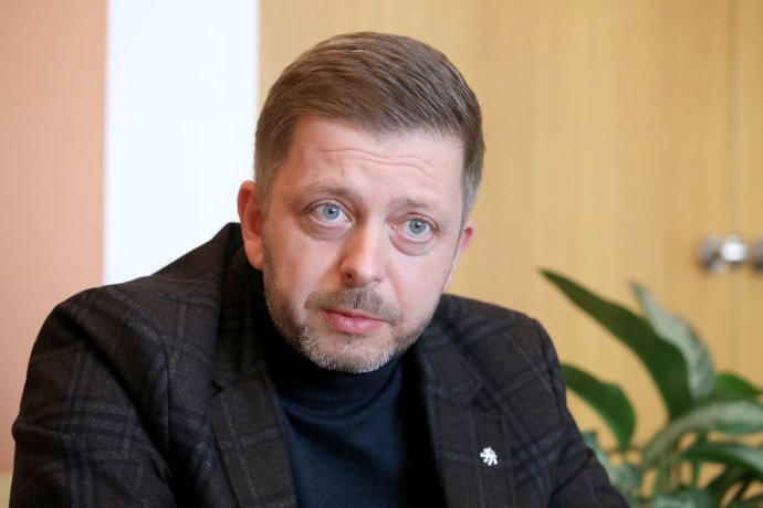„Policie skutečně říká vše, co je možné a tak, aby nenarušila vyšetřování,“ podotýká ministr vnitra Vít Rakušan. Foto: Ludvík Hradilek, Deník N