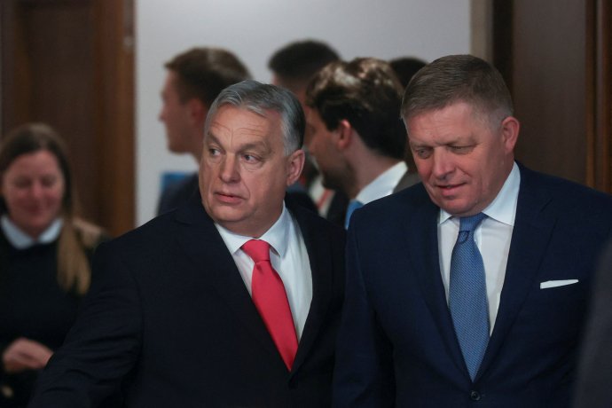 Maďarský premiér Orbán a jeho slovenský kolega Fico, který 17. ledna přijel na návštěvu Budapešti. Foto: Bernadett Szabó, Reuters