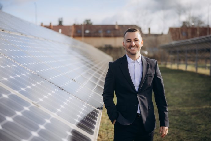 Sedmadvacetiletý Jan Kameníček vybudoval miliardového dodavatele solárních panelů Raylyst Solar, který se umístil první v žebříčku nejrychleji rostoucích firem Evropy. Ten sestavuje britský list Financial Times a německá společnost Statista. Foto: Raylyst
