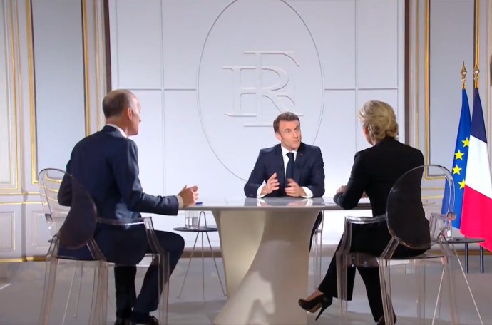 Francouzský prezident Macron v rozhovoru s TF1. Foto: z videa TF1
