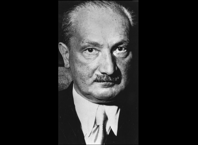V Černých sešitech se setkáváme s Heideggerem, který o nacismu filozofuje, a to způsobem, který je místy velmi zneklidňující. Foto: ČTK / AP