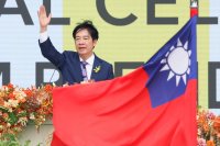 „Sdílíme ideál míru, ale nesmíme mít iluze, dokud se Čína nevzdá myšlenky použít sílu k vpádu na Tchaj-wan.“ Z inauguračního projevu nového tchajwanského prezidenta Laj Čching-teho. Foto: Carlos Garcia Rawlins, Reuters
