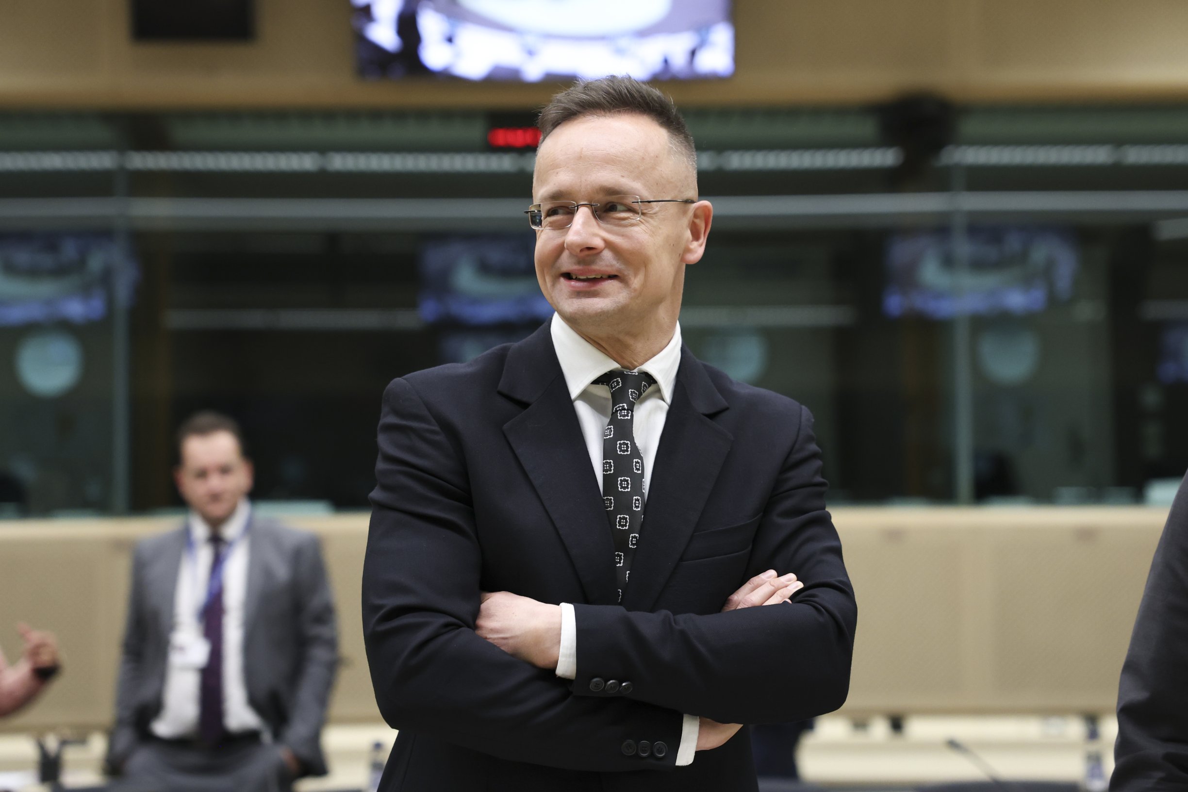 Z ministerstva přímo do čínského gigantu. Maďarský exministr Szijjártó míří do vedení BYD