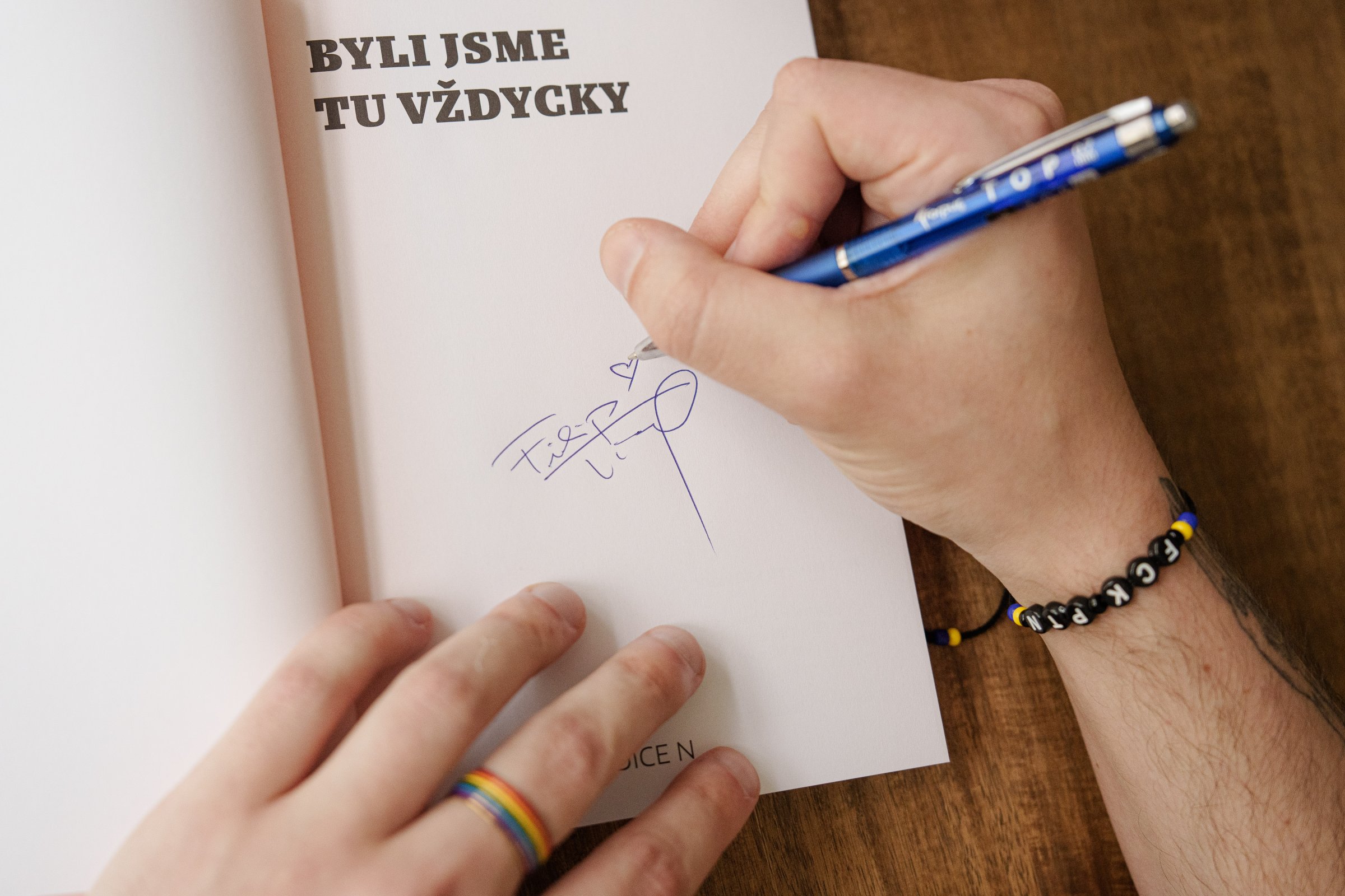 Byli jsme tu vždycky s podpisem autora