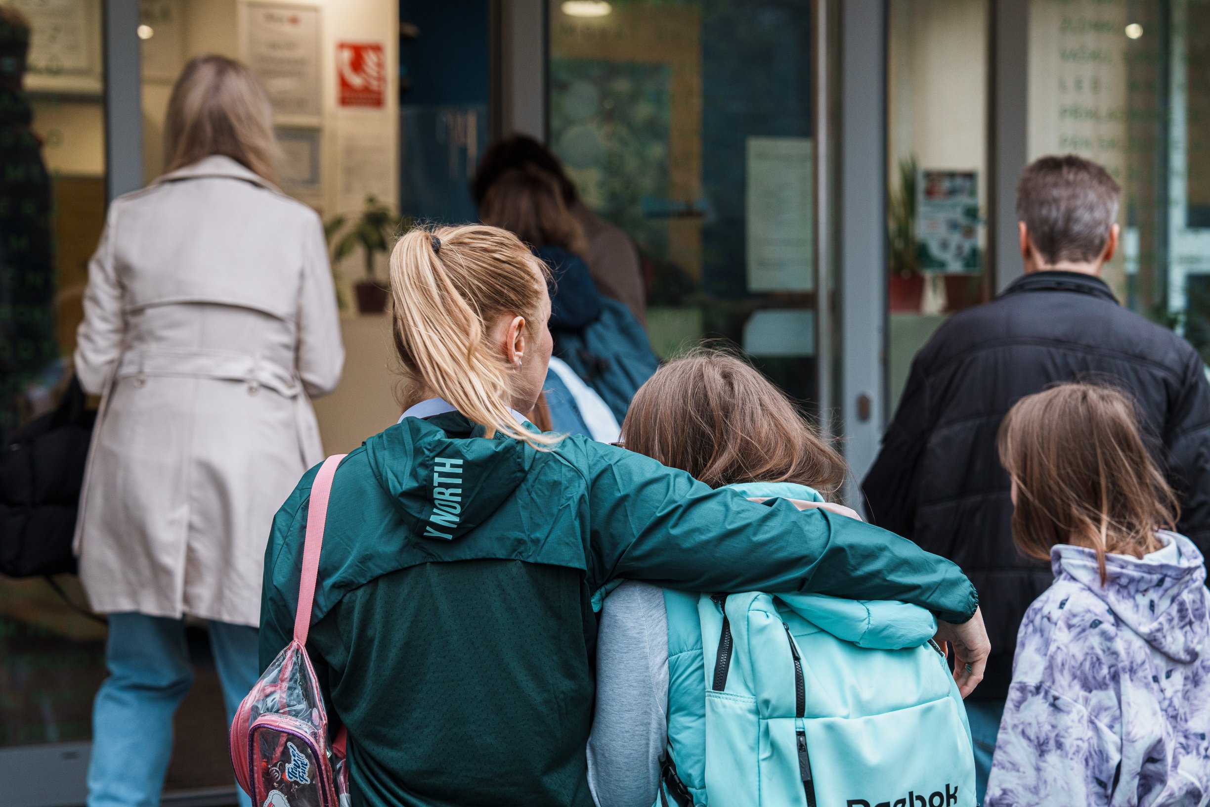Bude v Praze lehčí dostat se na střední školy? Popisujeme, co strany slibují
