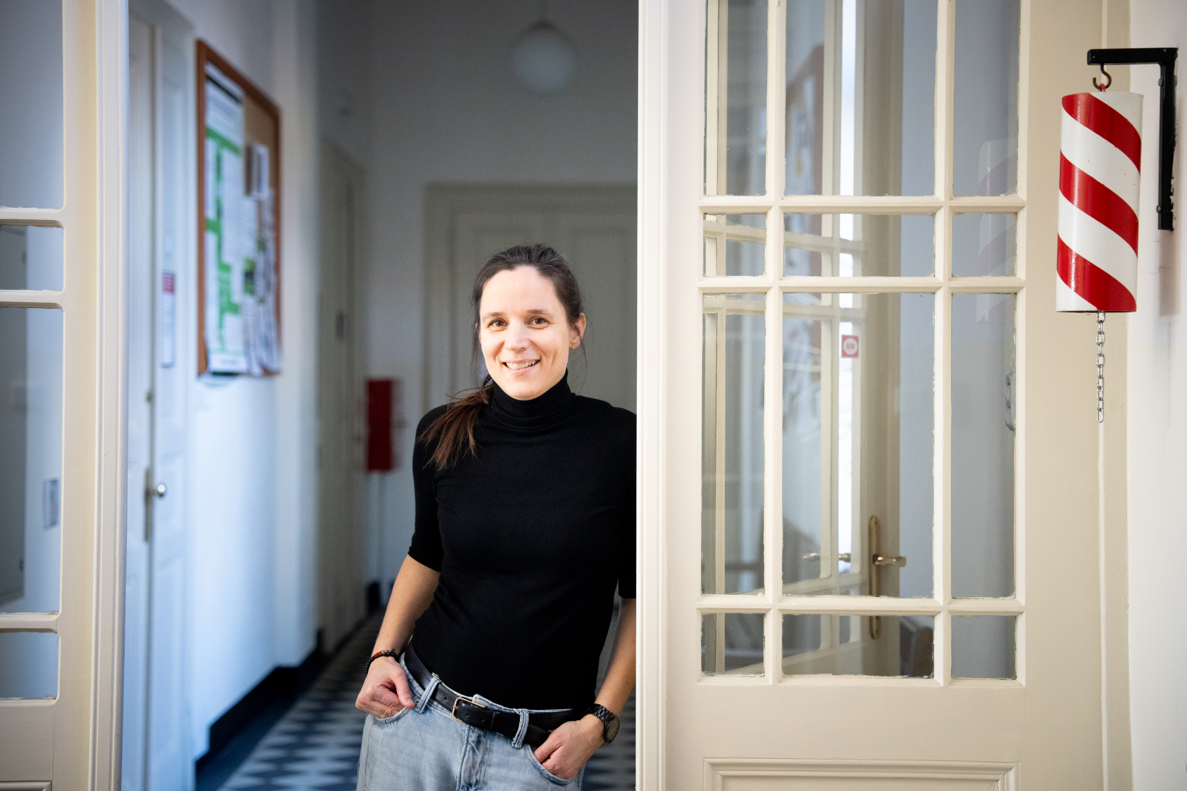 Nález života ve vesmíru by s námi mohl pěkně zamávat, říká astrobioložka. Zkoumá vznik života i slepé uličky