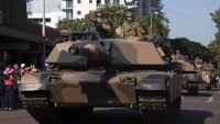 M1A1 Abrams australské armády. Austrálie dá Ukrajině čtyřicet devět kusů tohoto tanku, první z nich už bojují na frontě. Foto: SSgt. Jose O. Nava, Wikipedia