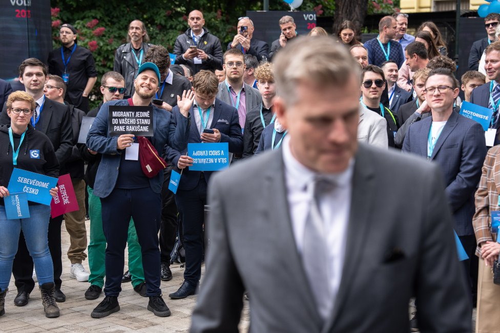Europoslanec Filip Turek na zahájení kontaktní kampaně Motoristů. Foto: Jakub Plíhal, Deník N