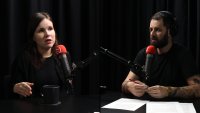 Filip Titlbach mluví ve Studiu N se Sárou Činčurovou, která dokumentuje sexuální násilí ruských vojáků na Ukrajině.