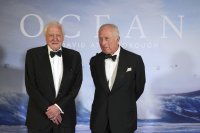 David Attenboroiugh s britským králem Karlem III na premiéře filmu Oceán letos v květnu v Londýně. Foto: Alastair Grant, ČTK / AP