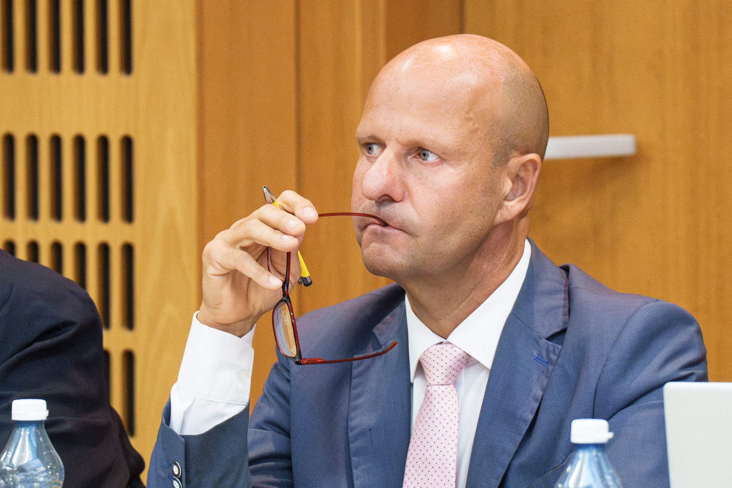 Dozimetr u soudu: další komplikace pro Hlubučka. Obžaloba dokládá, že neříká celou pravdu