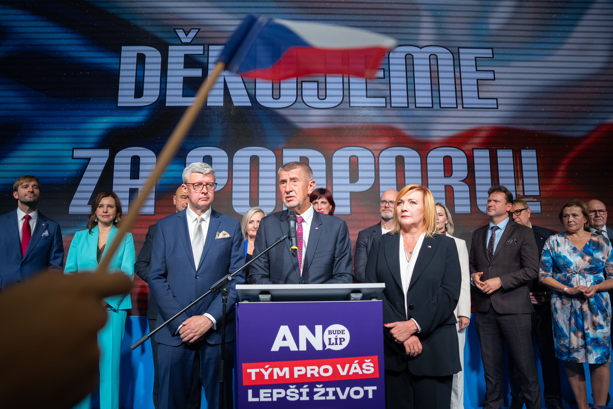 Babiš se nebude chtít vzdát jednobarevné vlády. Motoristům nemůže dát příliš, míní politolog