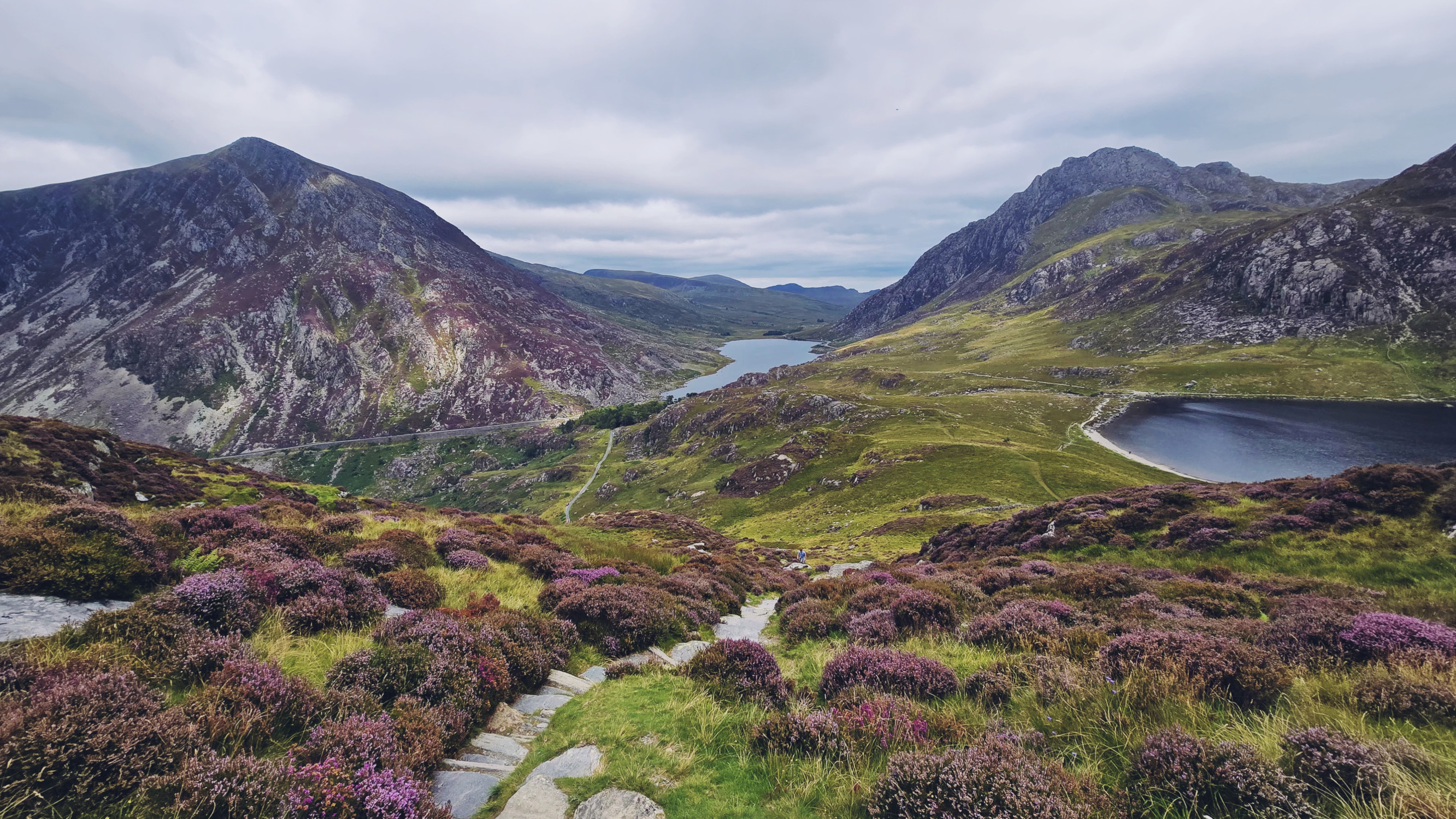 Úchvatné výhledy, stáda polodivokých koní i horolezecká svatyně. Nenápadné velšské pohoří Snowdonia vás zavede do Tolkienovy Středozemě