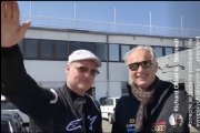 „Vůdci ChlaTurkistánu, vole.“ Filip Turek na videu opět zvedá pravici