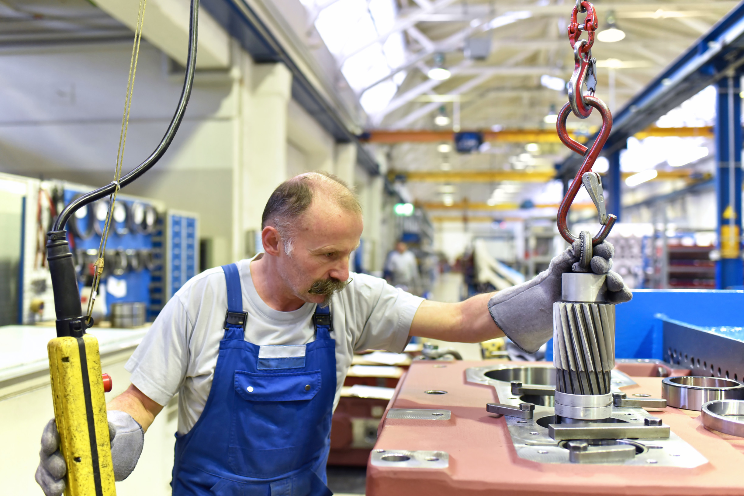 Přehlížená generace na trhu práce, bez které se do budoucna neobejdeme
