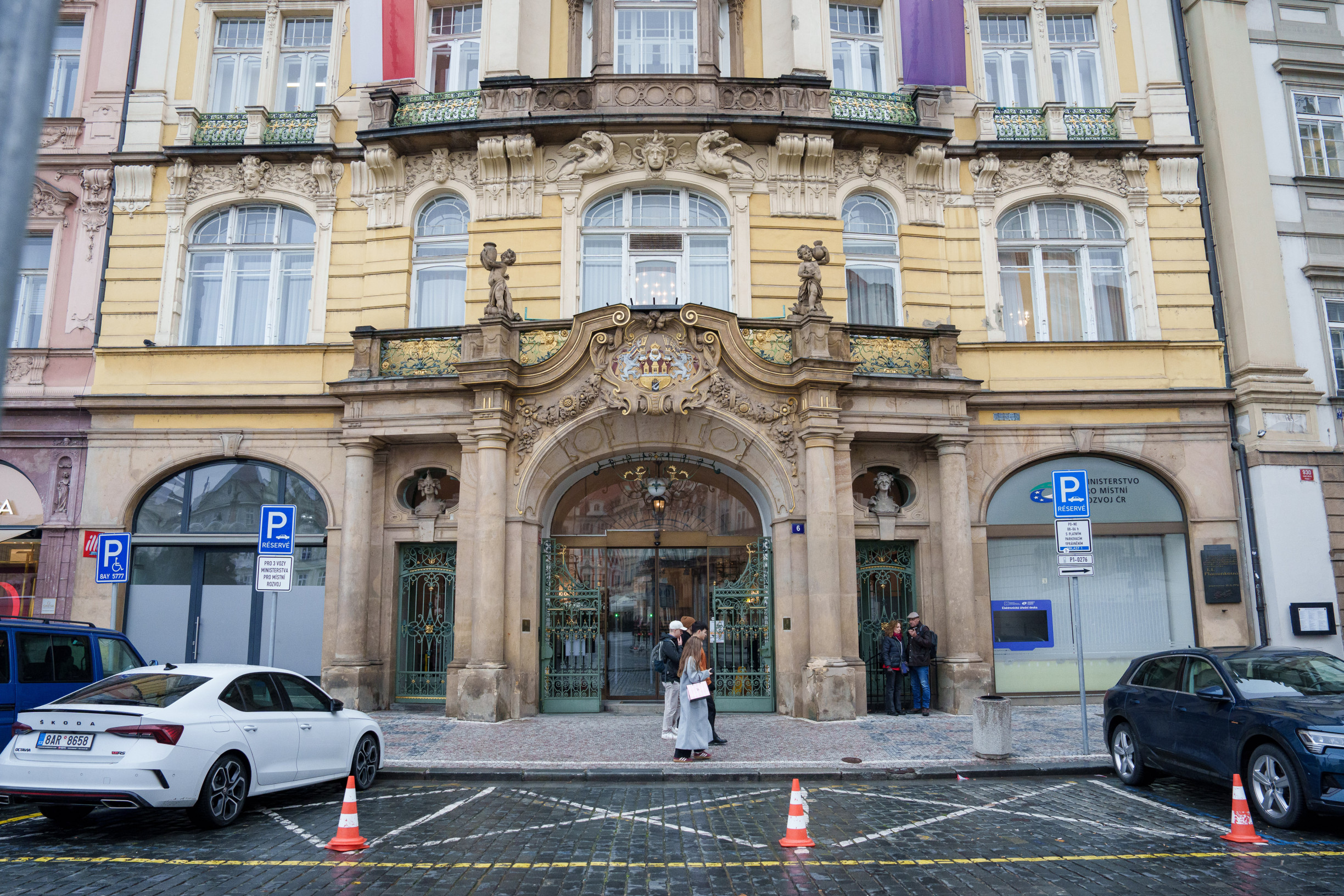 Kandidát Motoristů do vedení MMR: dluhy za 230 milionů a spolupráce s odsouzeným tunelářem