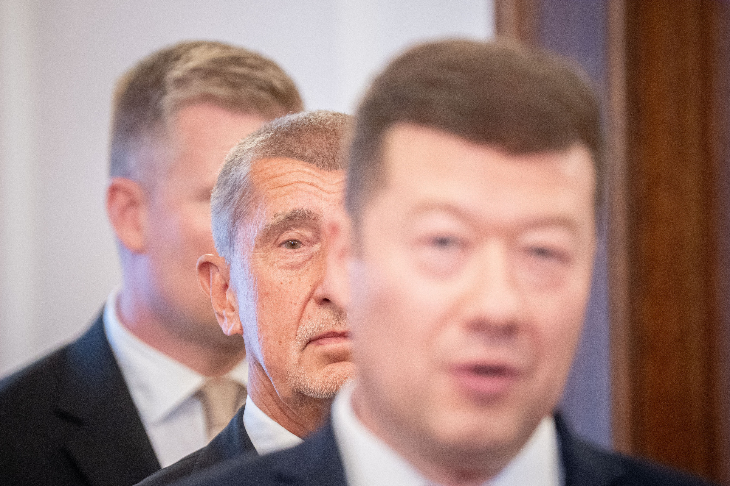 Pointa N: Babiš sejmul Okamuru, Vondráček vyřešil Grónsko. Musíme se prý dívat na glóbus jinak