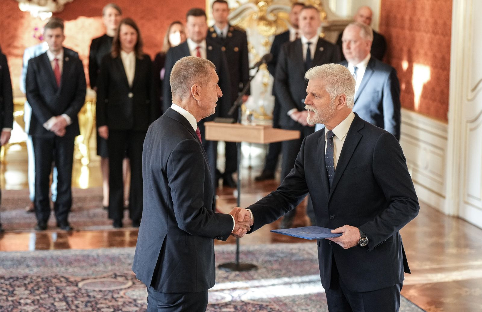 „Aby se Česko stalo nejlepším místem pro život na celé naší planetě.“ Prezident jmenoval Babiše premiérem