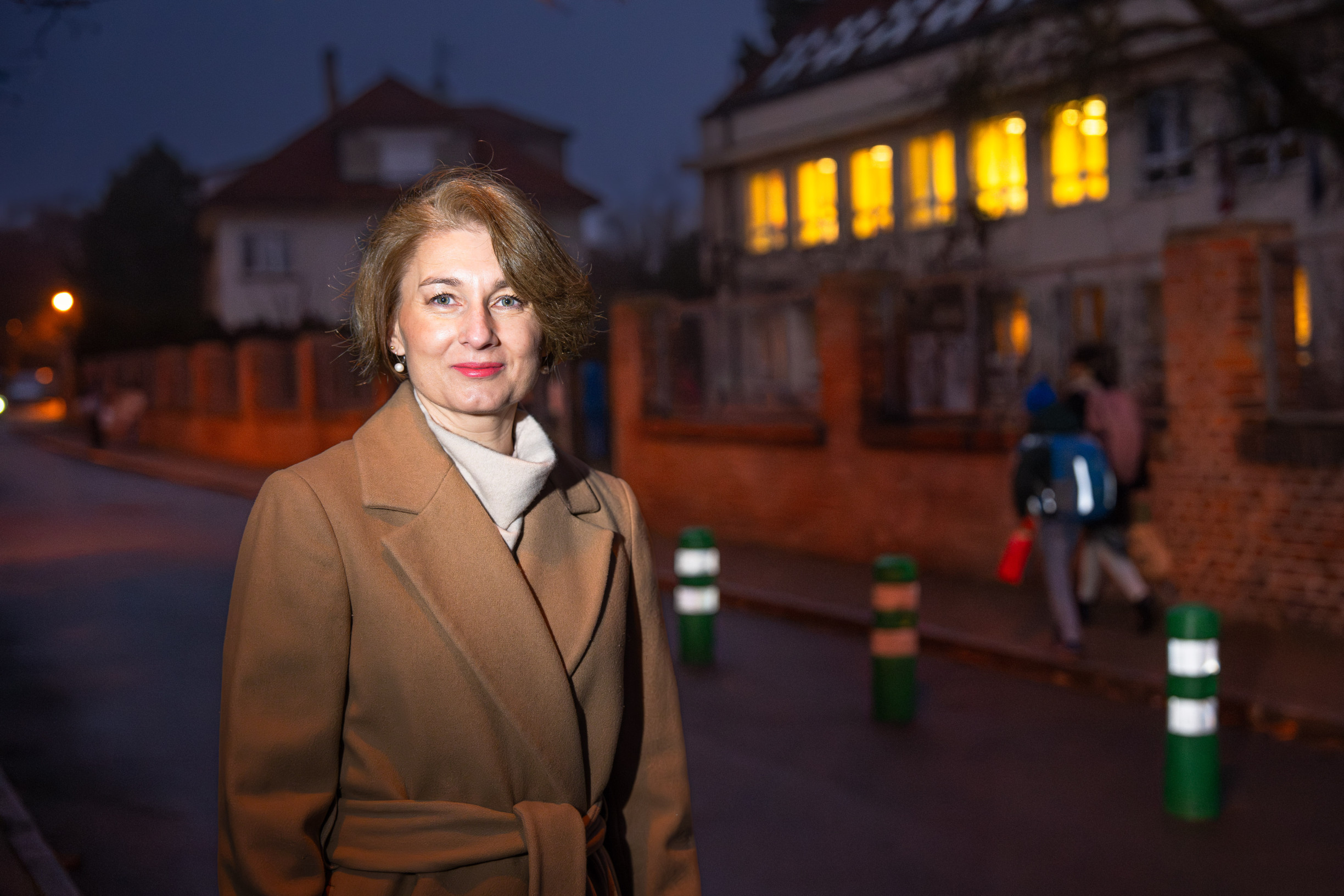 „Mamataxi“ před školou vyměnili za zákaz vjezdu a inspirovali ostatní. Tahounem změny byli rodiče