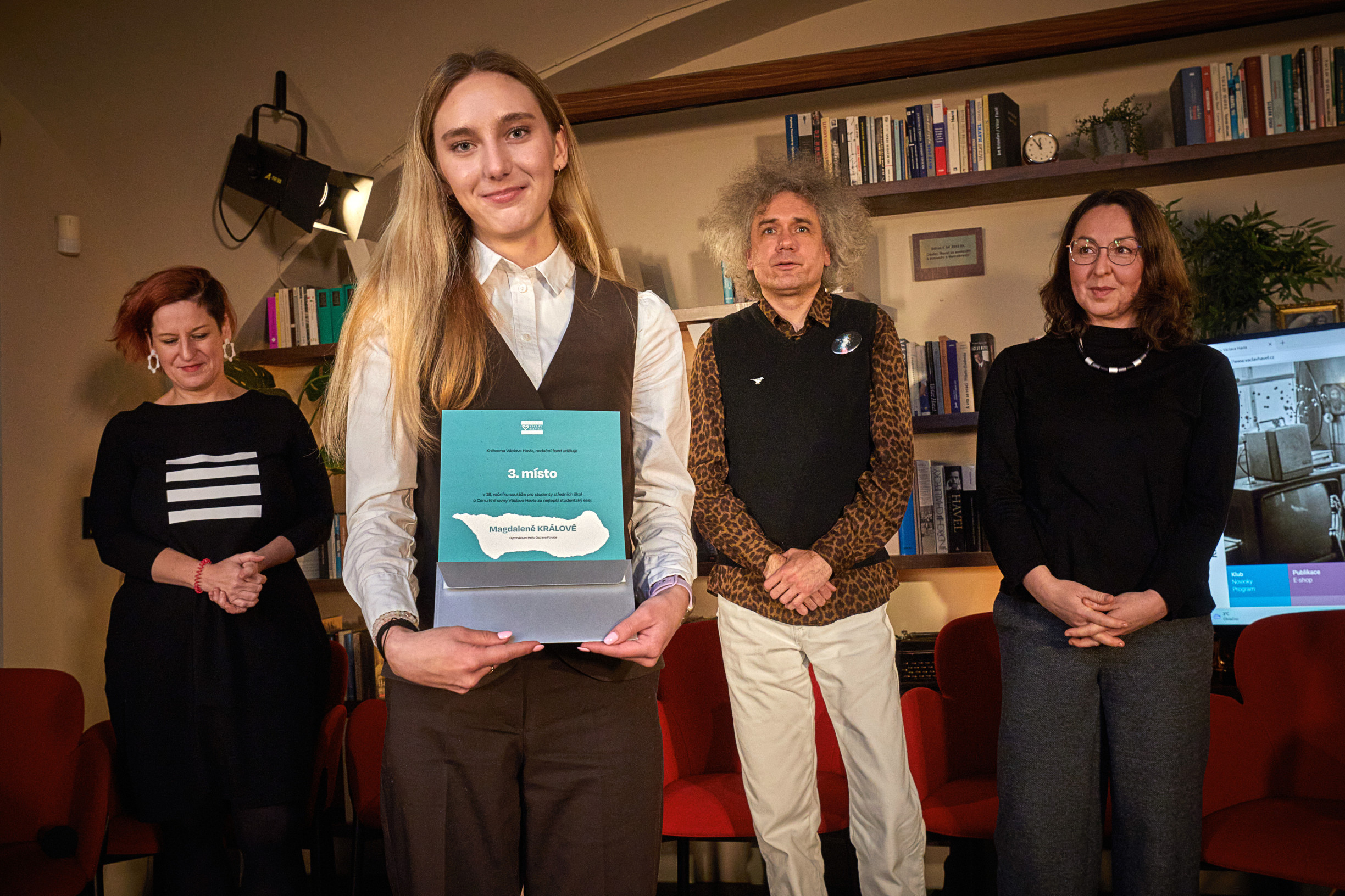 Nejlepší studentské eseje: Možná se svět změnil rychleji, než jsme stačili vyrůst