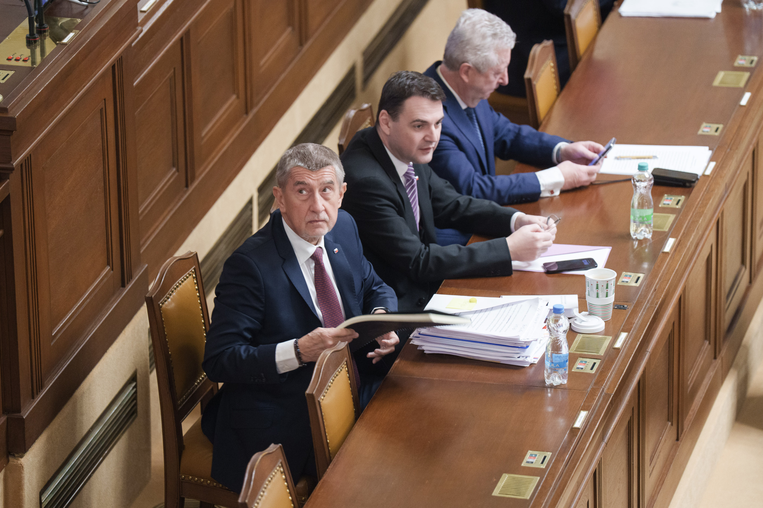 Babišova vláda získala důvěru. SPD překousla pomoc Ukrajině a hlasovala pro