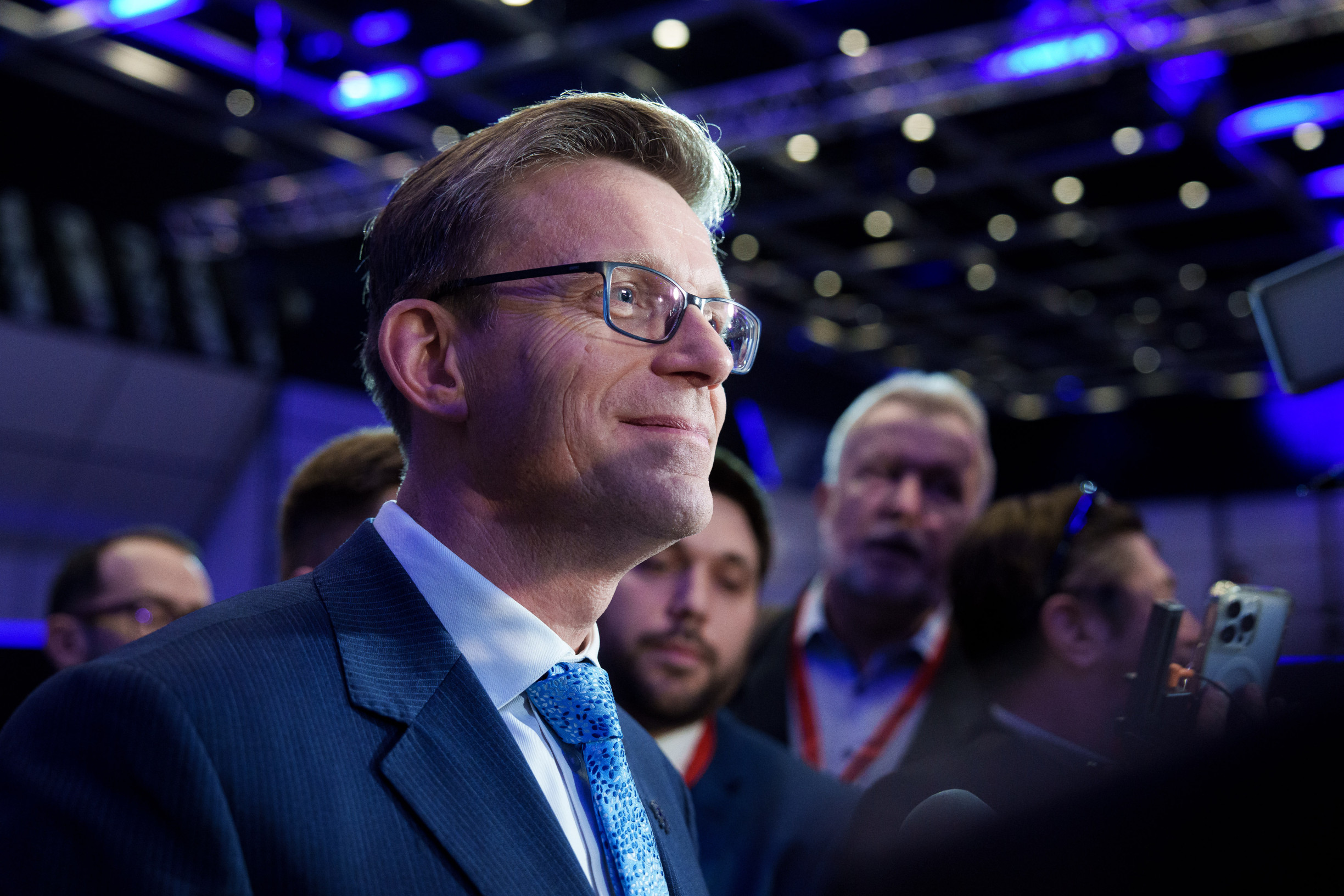 Vrtěti psem: ODS a Piráti chtějí do čela odboje proti Babišovi. Čeká je ale vzájemný souboj o Prahu