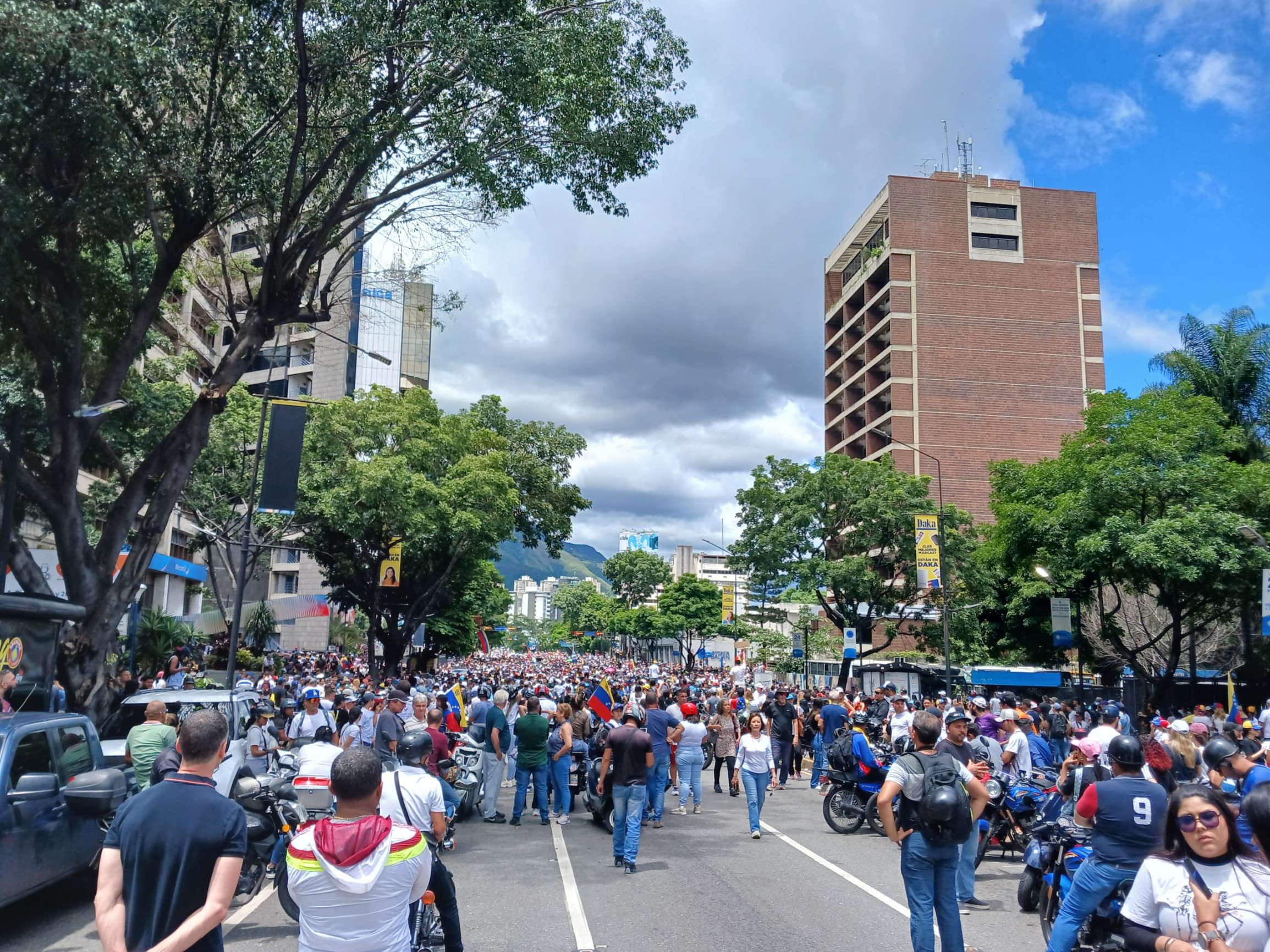 „Nastoupíte do letadla a vše, co jste měli, je nadobro pryč.“ S venezuelským studentem o naději i vlasti