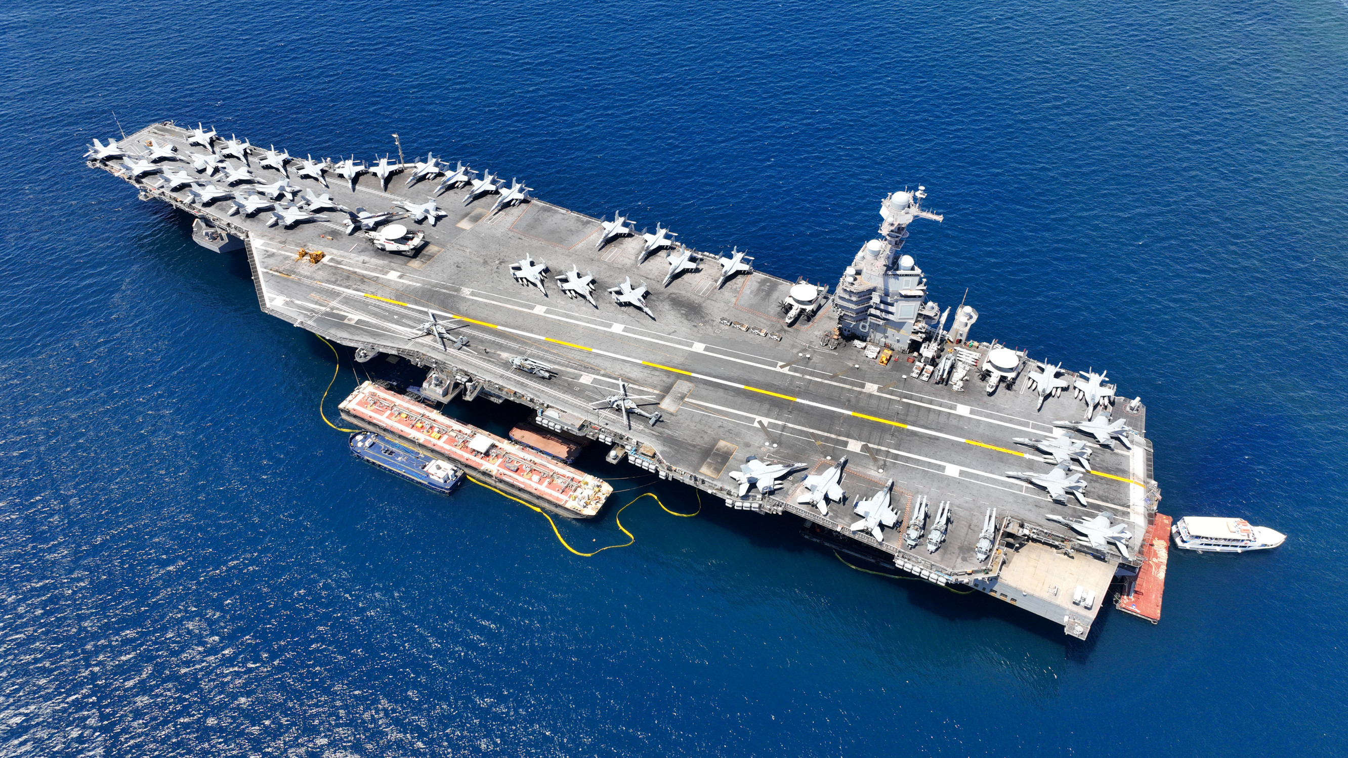 Víkend je pro Trumpa ideální, míní analytik o útoku na Írán. Budoucnost má ale v rukách i Chameneí