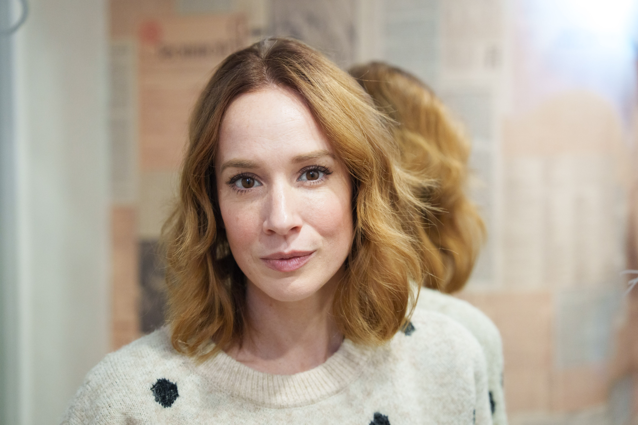 Netvařte se, že jste Chuck Norris, vyzývá Fica herečka Pauhofová. O Slovensko má strach