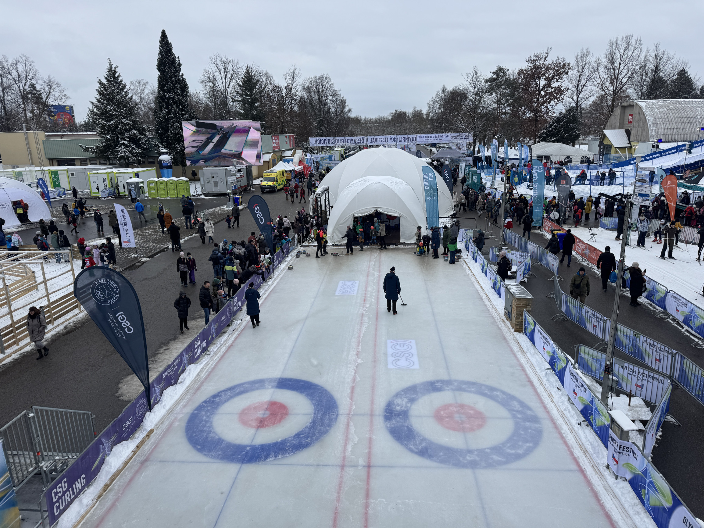Olympijský deník: Jihočeský festival láká na curling i setkání s hvězdami. Příchozí čeká euforie jako na Staromáku