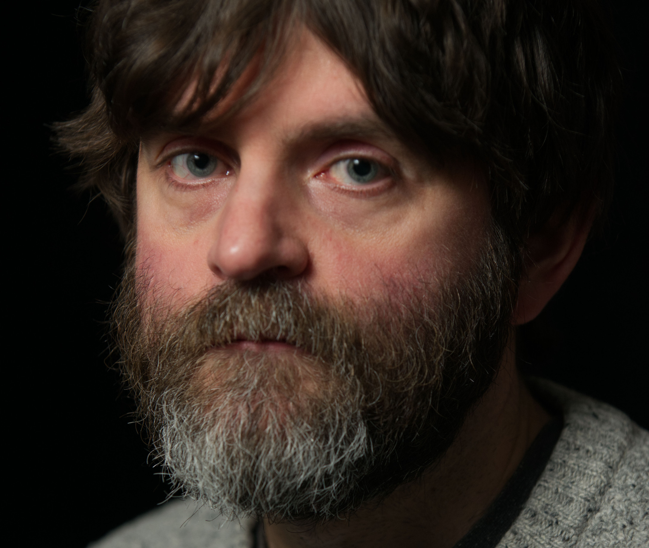 Dokážou nás zachránit pokojové rostliny? Nový román Povznesení vypráví o chřadnoucí planetě Zemi